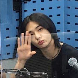 ggukni's tweet photo. We love Hyunjin <3 https://t.co/k0MLhoSEwy