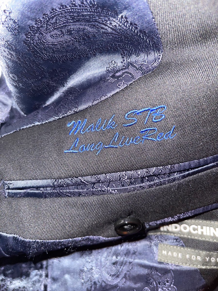 4192malik's tweet photo. Happy 21st to Da Boy 🙌🏾🙏🏾 #LongLiveRed💙 https://t.co/L3yJwwExff
