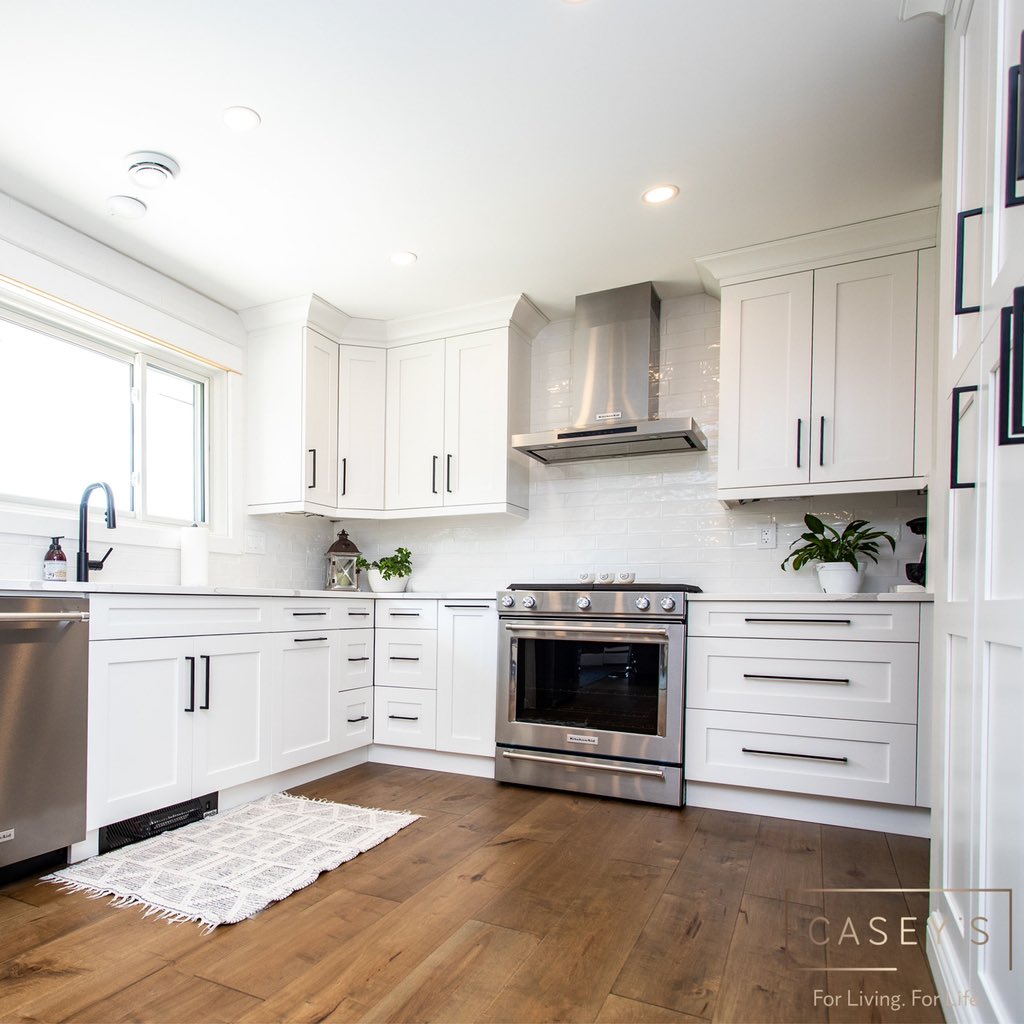 Retweet with a 🤍 if you love a classic white kitchen!
Design by: Alejandro
#ForLivingForLife #KitchenGoals #HomeDesign