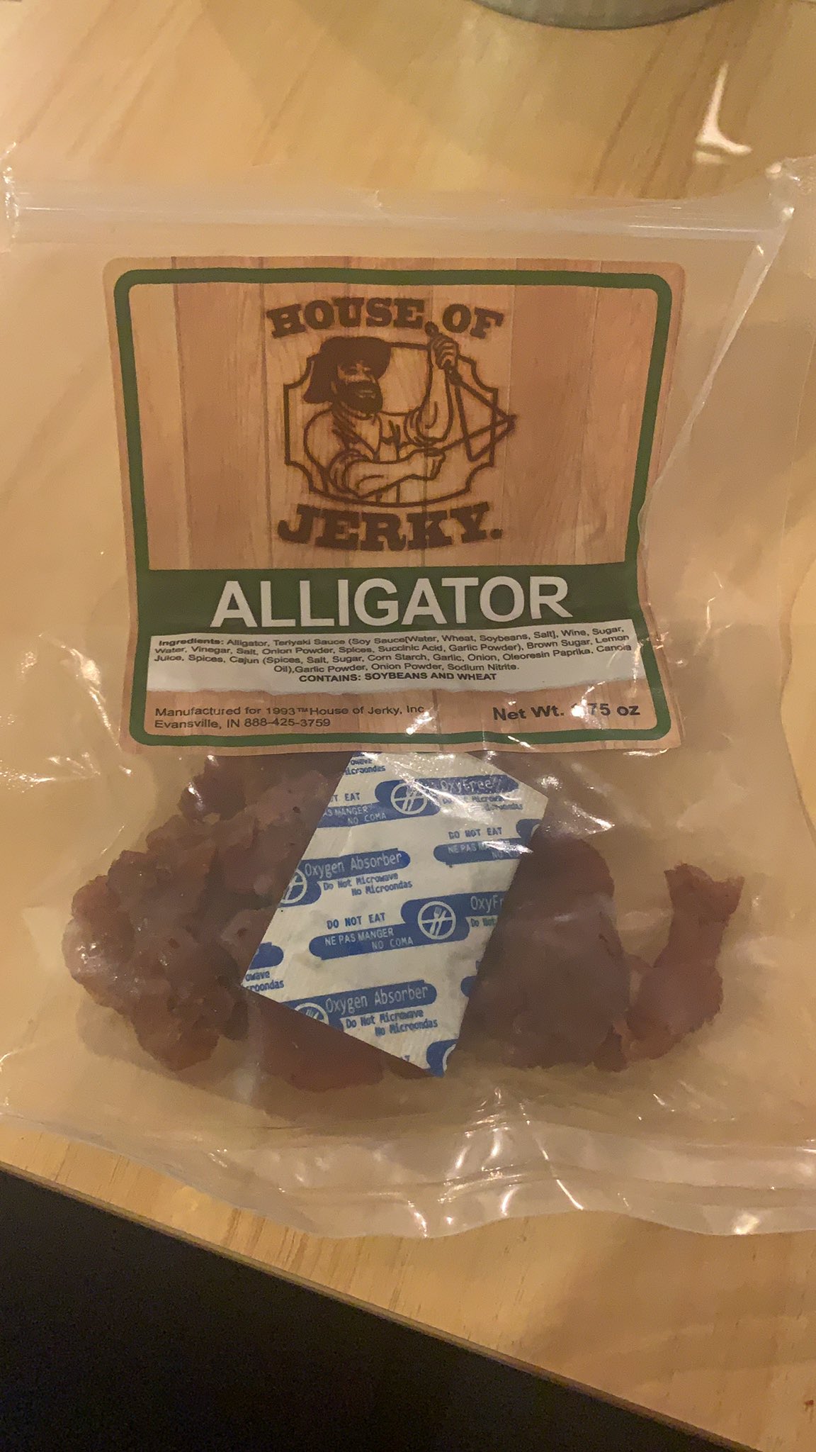 What’s the strangest thing you’ve ever eaten? Alligator tastes like chicken tbh https://t.co/vX7x62cMDe
