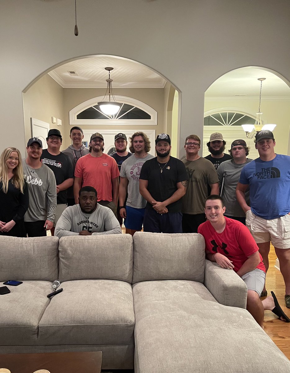 jscelfo66's tweet photo. Enjoyed the Brotherhood tonight with the #BOB’s - just the beginning. #IgniteTheWebb https://t.co/mcIMauibrr