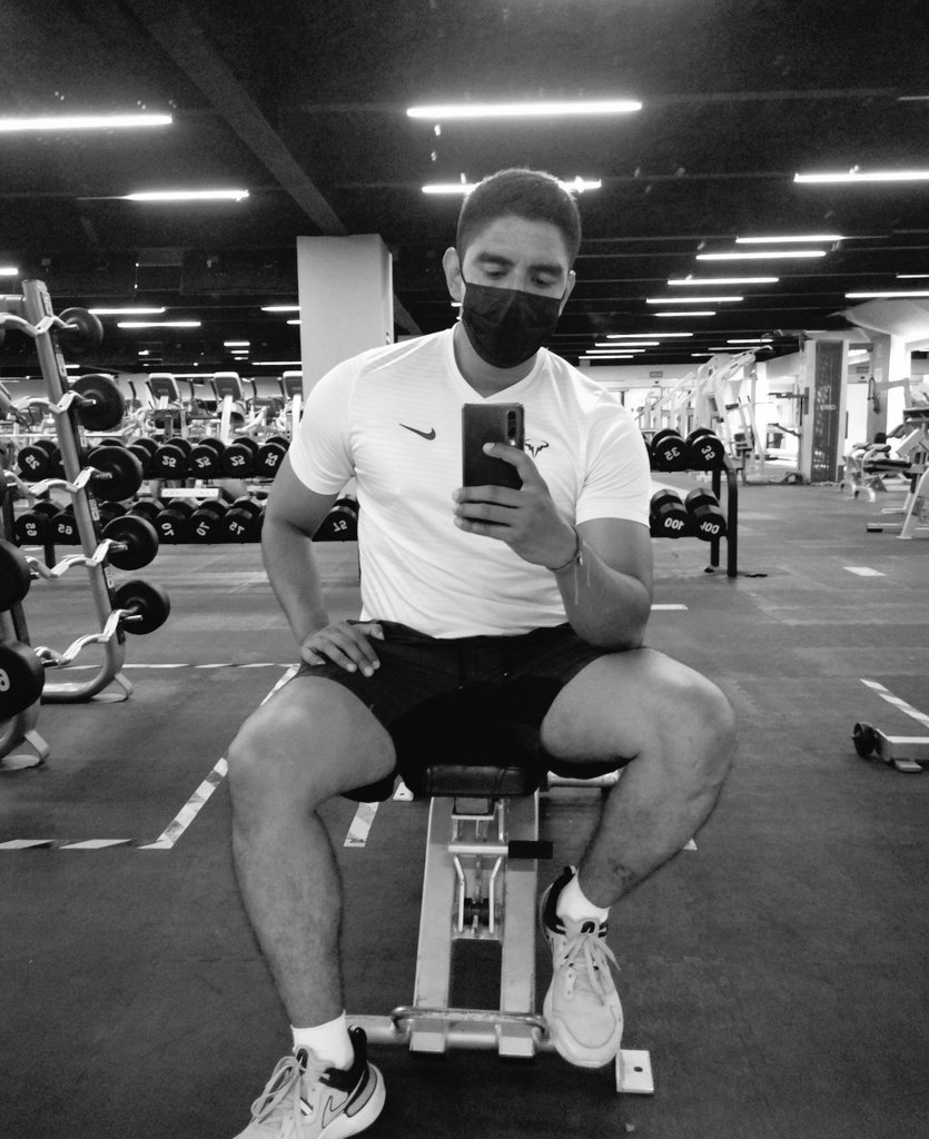 Laloplay_'s tweet photo. Regresando a la vida #fitness https://t.co/wsJ9Obfj9L