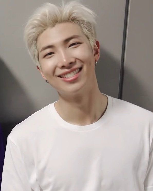 farijabi6's tweet photo. Awww leader is the most handsome 🔥 cute guy sooo handsome 👨 😘😘😘😘😍😍😍😍💜💜💜💜💜
Kim Namjoon #100MostHandsomeMen2021 https://t.co/KiCVuNbGK8#100MostHandsomeMen2021