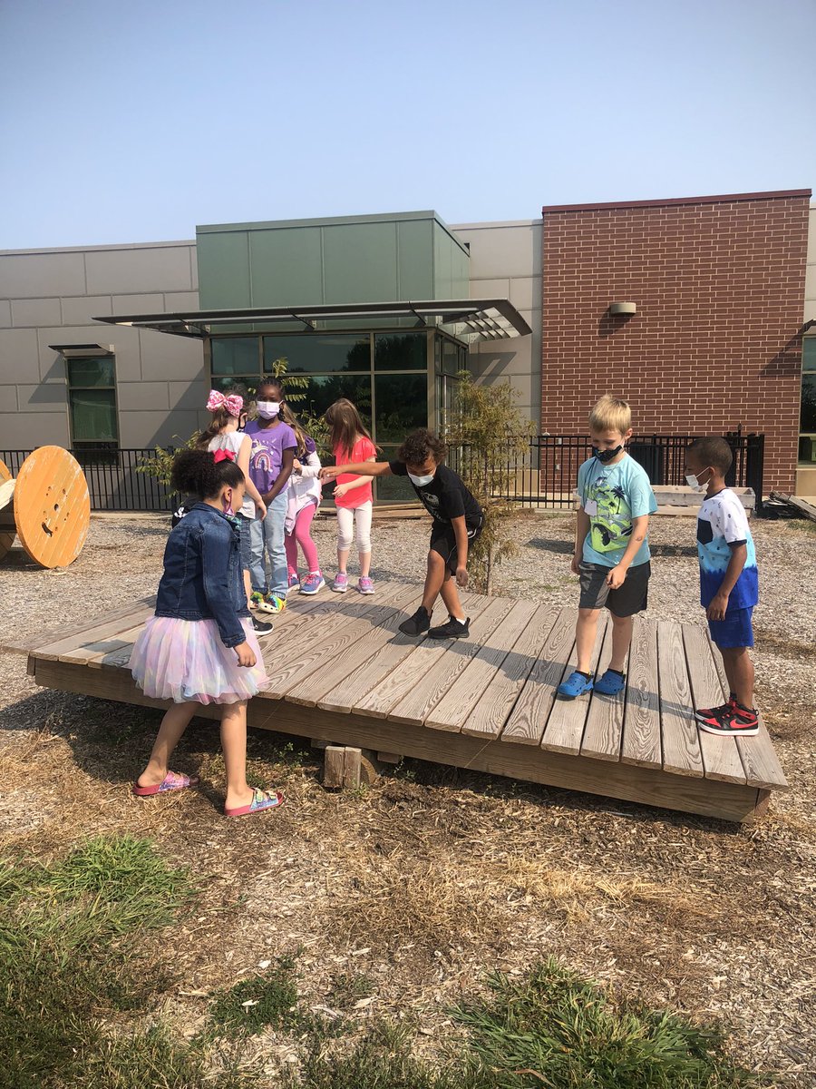 Team Klenda loves the nature play area! They tried to see if they could make it perfectly balance and they were successful! #TrustyHuskies #1team1hartAHL