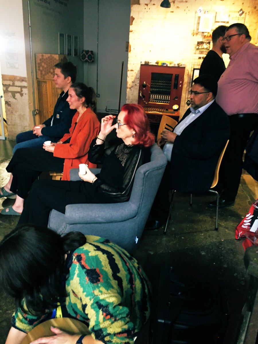 DESIblitz ® tweet media