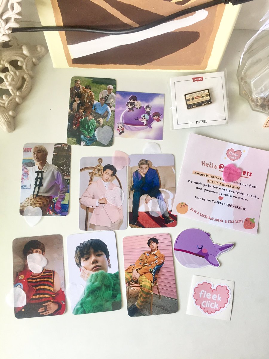 rmjk_BTS's tweet photo. also @fleekclick GA ARRIVED 😭😭😭 this one I won during such an amazing timing it was unforgettable 💞 tqsm for giving me NOT just the plushies but so many freebies too 😭 I love u guys design a lot (SO AESTHETIC!!) the unbox vid I’ll upload at IG and tag u guys 🥺💕 https://t.co/kZUb7p0NHK