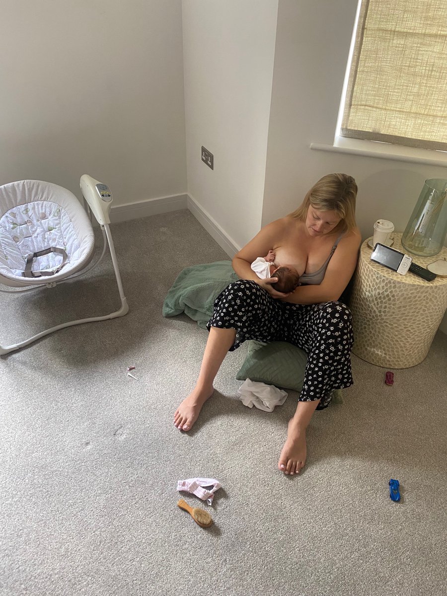 adele_mh's tweet photo. Sofa was scheduled to arrive Monday - have rang @marksandspencer every day asking where it is after 13 weeks of waiting and I still haven’t got an answer. Breastfeeding my newborn child post birth on the carpet isn’t what I was expecting. Sort it out @marksandspencer https://t.co/IduDEp3ft9