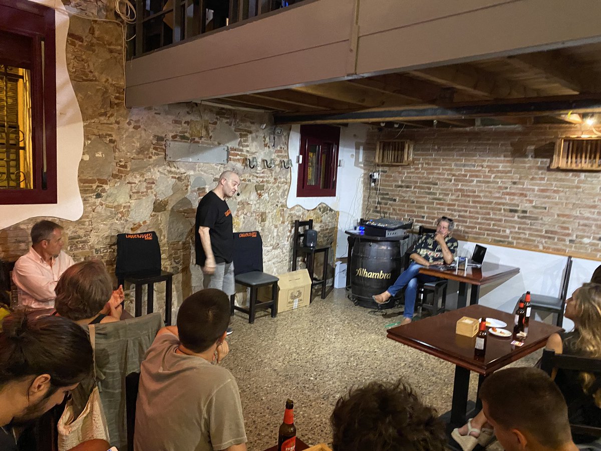 Bon dia! Gràcies per venir i donar-me el vostre suport i escalf. #monoleg #cultura #bondia