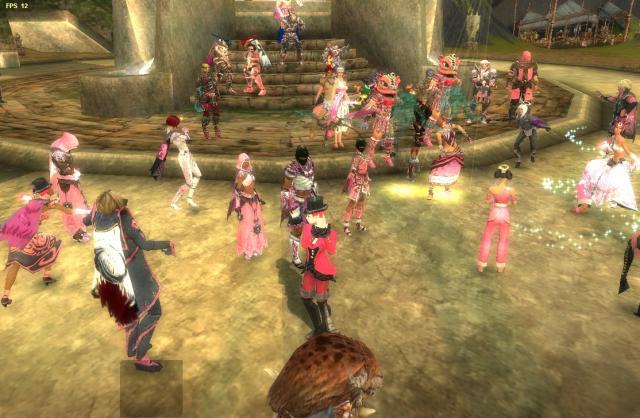 Ceithlenn1's tweet photo. I found this old #PinkDayinLA pic 2011 preparty. I recognize some peeps. It's been a minute though https://t.co/mWfVTBa1HX