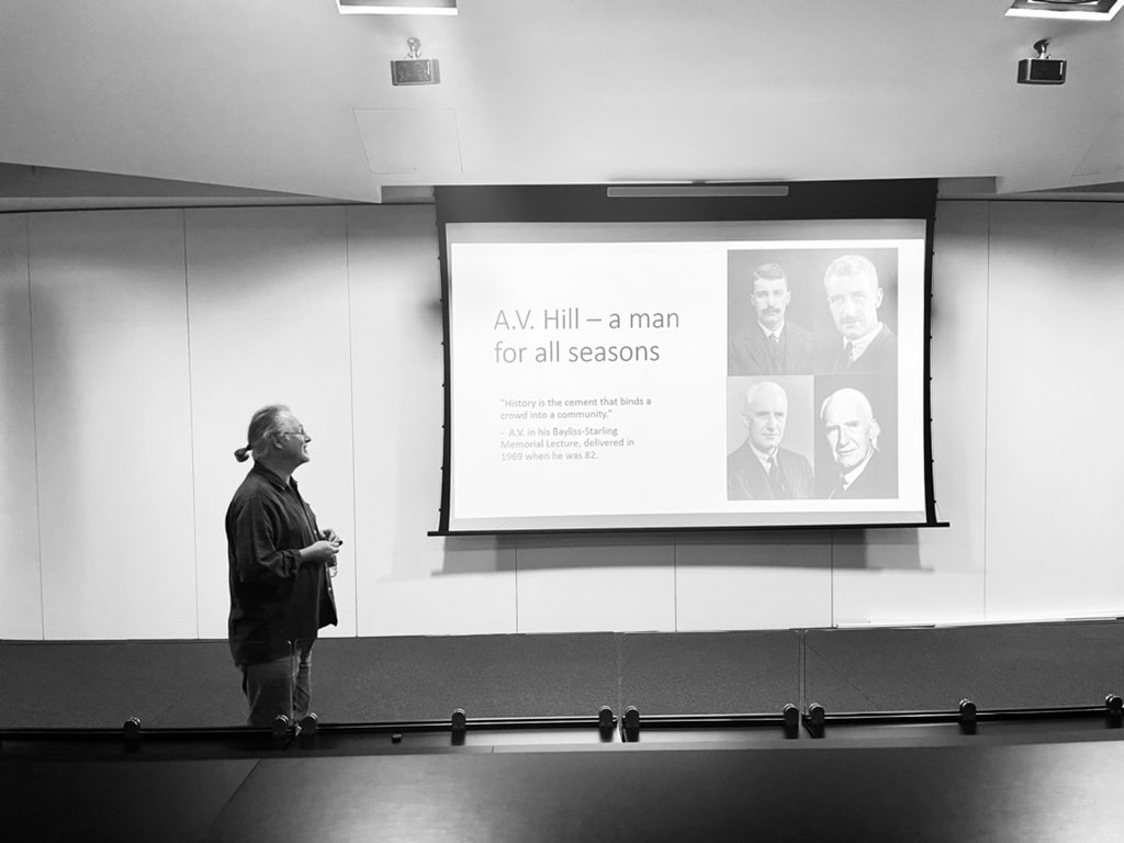 DunneTwit's tweet photo. Great to be back in a lecture theatre yesterday.  @Dr_Aust_PhD provided a highly entertaining and informative lecture on the life and contributions of the Nobel laureate AV Hill. His time at @UoMNews @Medicine_UoM was commemorated by the installation of a @physoc blue plaque. https://t.co/1AUykul8G8