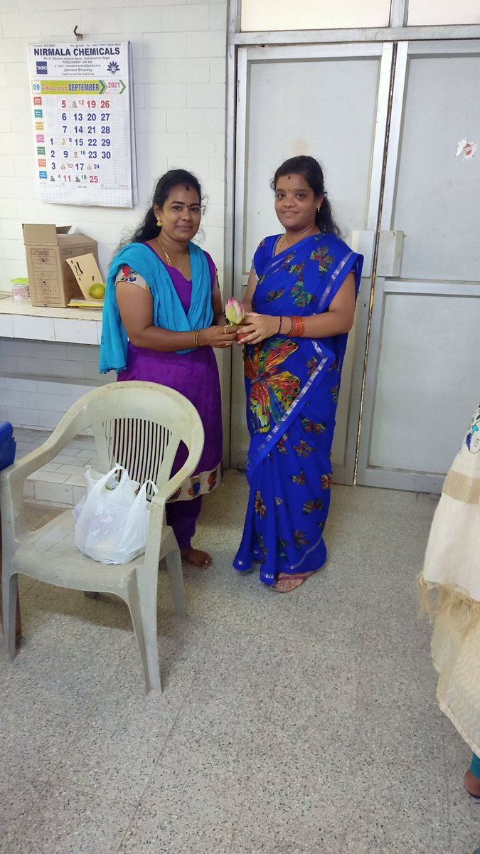 K77072072's tweet photo. @AKSaiJSaravanan @ApThiyagarajan @BlrNirmal @arjunrammeghwal @narendramodi 💪🏻💪🏻🙏🏻🙏🏻🙏🏻பாரதப் பிரதமர் நரேந்திர மோடியின் 71வது பிறந்த நாளை முன்னிட்டு கர்ப்பிணி பெண்களுக்கு எங்களால் முடிந்த உதவியை செய்து உள்ளோம் https://t.co/dHhuhXjcta