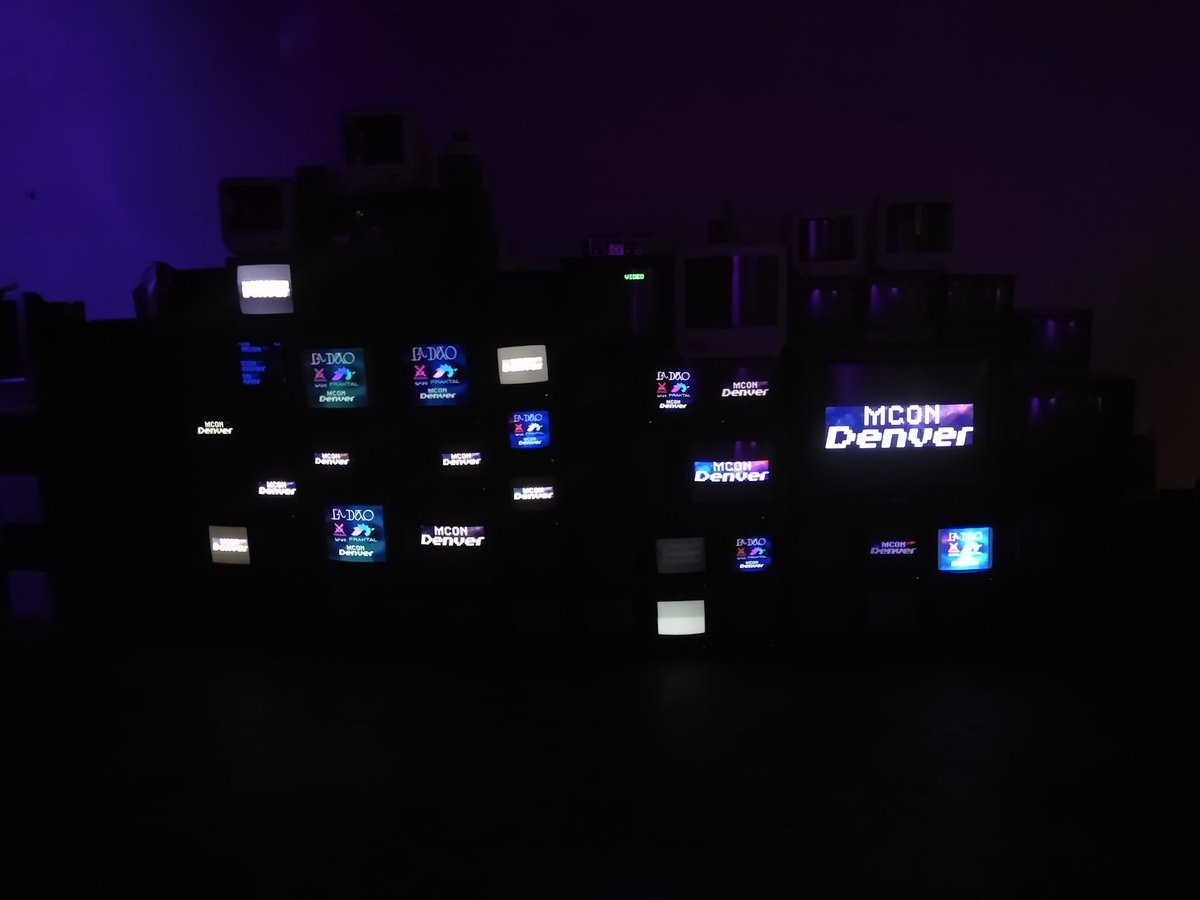 xedraism's tweet image. MF x IRLart x MOCA party is about to start!!! @jaclynlenee and myself will be DJing tonight 🎛️🎚️

#MCON #MCON2021 #metacartel