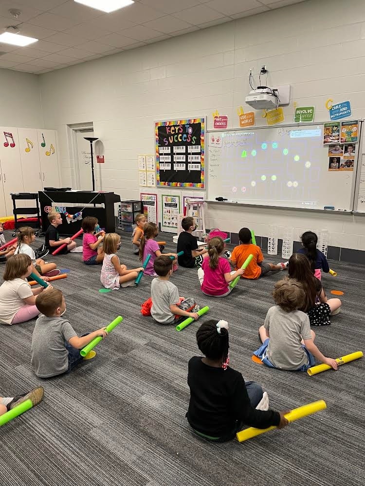 Longfellow_MISD's tweet photo. Miss Haag’s 1st graders learned how to make music using boom whackers and following dots in music class with Mrs. Freesmeier. https://t.co/I46xRNDsRO