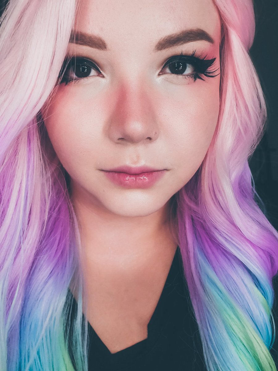 Miurgen's tweet photo. ❤ LIVE NOW - I need sleep but instead I'm solo queueueueing comp 👌
https://t.co/XRCNFRSDVy https://t.co/vKME4bfafl