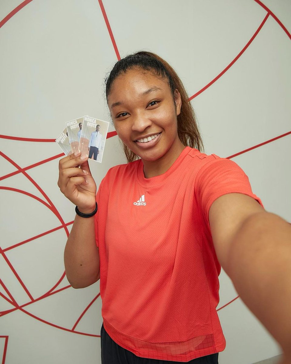 howlt's tweet image. New illustration of the trading card for @adidas and @okoyemoni.
Congratulations to the Japanese women's basketball team on their silver medal🥈
🏀🏀🏀
#monicaokoye #basketball #Tokyo2020 #adidas #tradingcard #ntfart