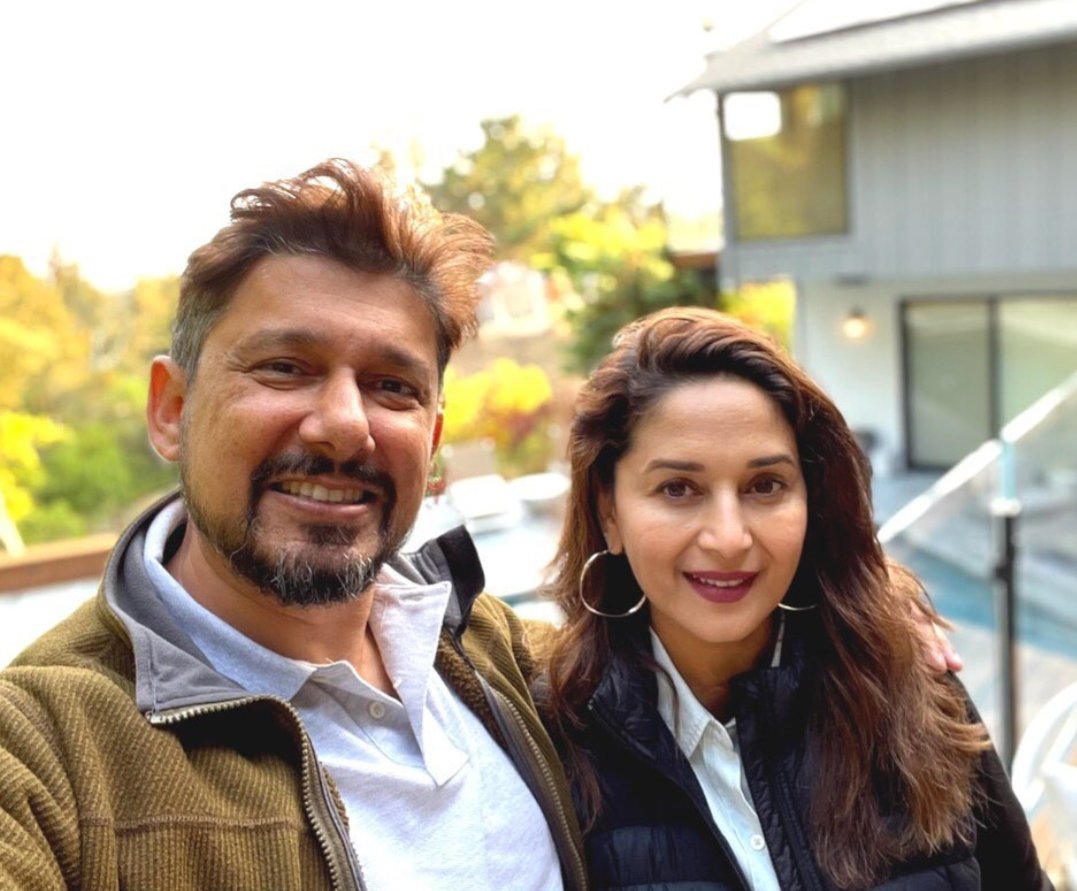 MamtaLoveMadhu1's tweet photo. @DoctorNene And @MadhuriDixit Are the ever #idol Couple for many. #staylikethis #Loveyou #Both #goodmorning https://t.co/y0b9COxAhp