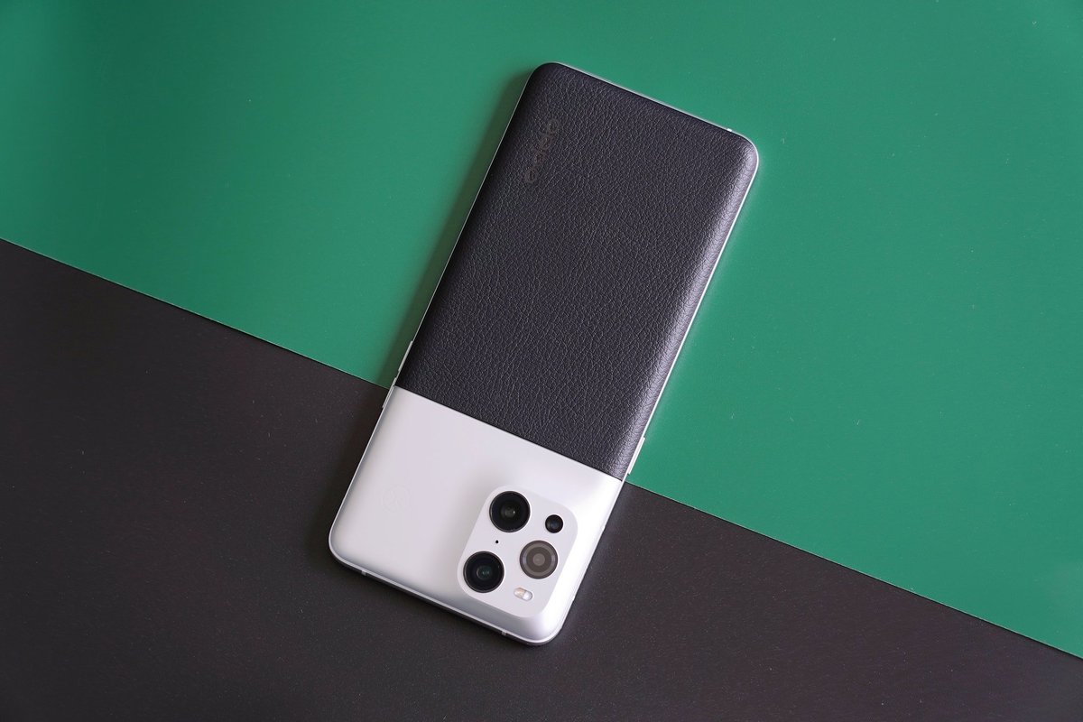 UniverseIce's tweet photo. OPPO Find X3 Pro Photographer Edition https://t.co/gs9SE3V4kU