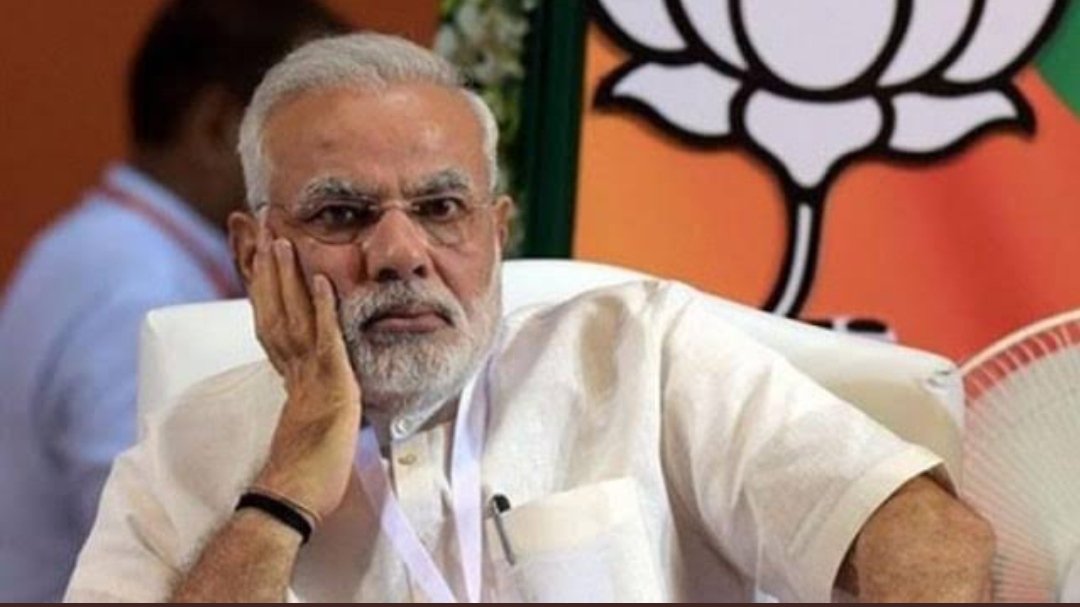 ssspanday50's tweet photo. Dear Modi ji, say something, give employment, or empty the chair.

#मोदी_रोजगार_दो 
#राष्ट्रीय_बेरोजगार_दिवस

AFTER seeing this, Modi ji right now👇 https://t.co/iwDVExKpkS