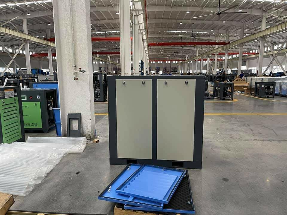 SusanLi18229671's tweet image. 50hp directly drive energy saving PM VSD screw air compressor under packing😍😍

Susan whatsapp +8615797629863

#Mikovs
#vsdcompressor
#compresor