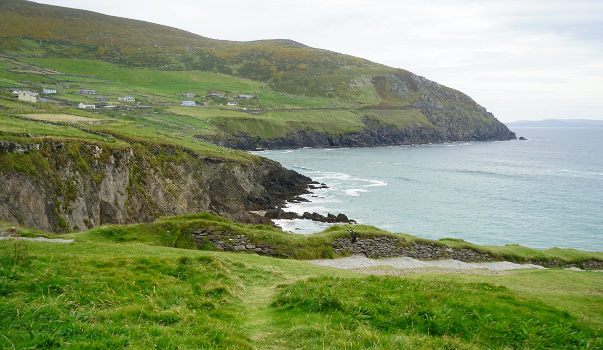 KnightsRedOrder's tweet photo. #Quest33: '#Eire the Great' Day 4.
#DunmoreHead: A powerful place. The beat &amp; rhythm of the land played a tune with the sands. The #energy of the sea became a vortex of #vibration within time &amp; space. I could not resist a paddle in those blue seas &amp; i left with #knowledge gained. https://t.co/glLtIbHoUf