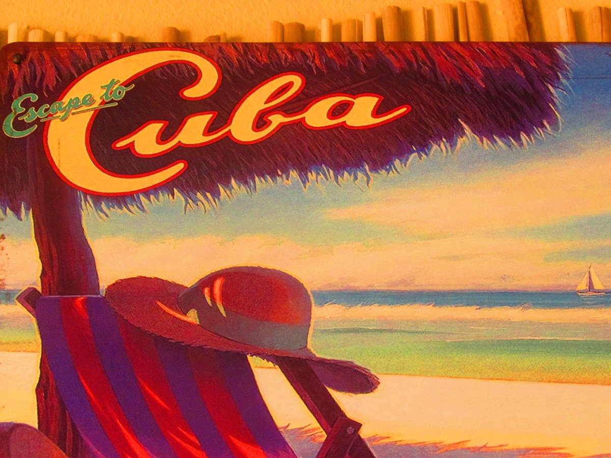 sirbarrilaro's tweet photo. #Cuba Libre 

#sirbarrilaro © ® 2021 # ArtPhotography #SelfRecording #Coimbra #Lisboa #Chiado #BairroAlto ##SéDeLisboa #Europe #London #UK #Havana #NewYorkCity #USA #Michellepfeiffer #PaulAuster #Totrips #DanielNeves https://t.co/0ig8W9wak7