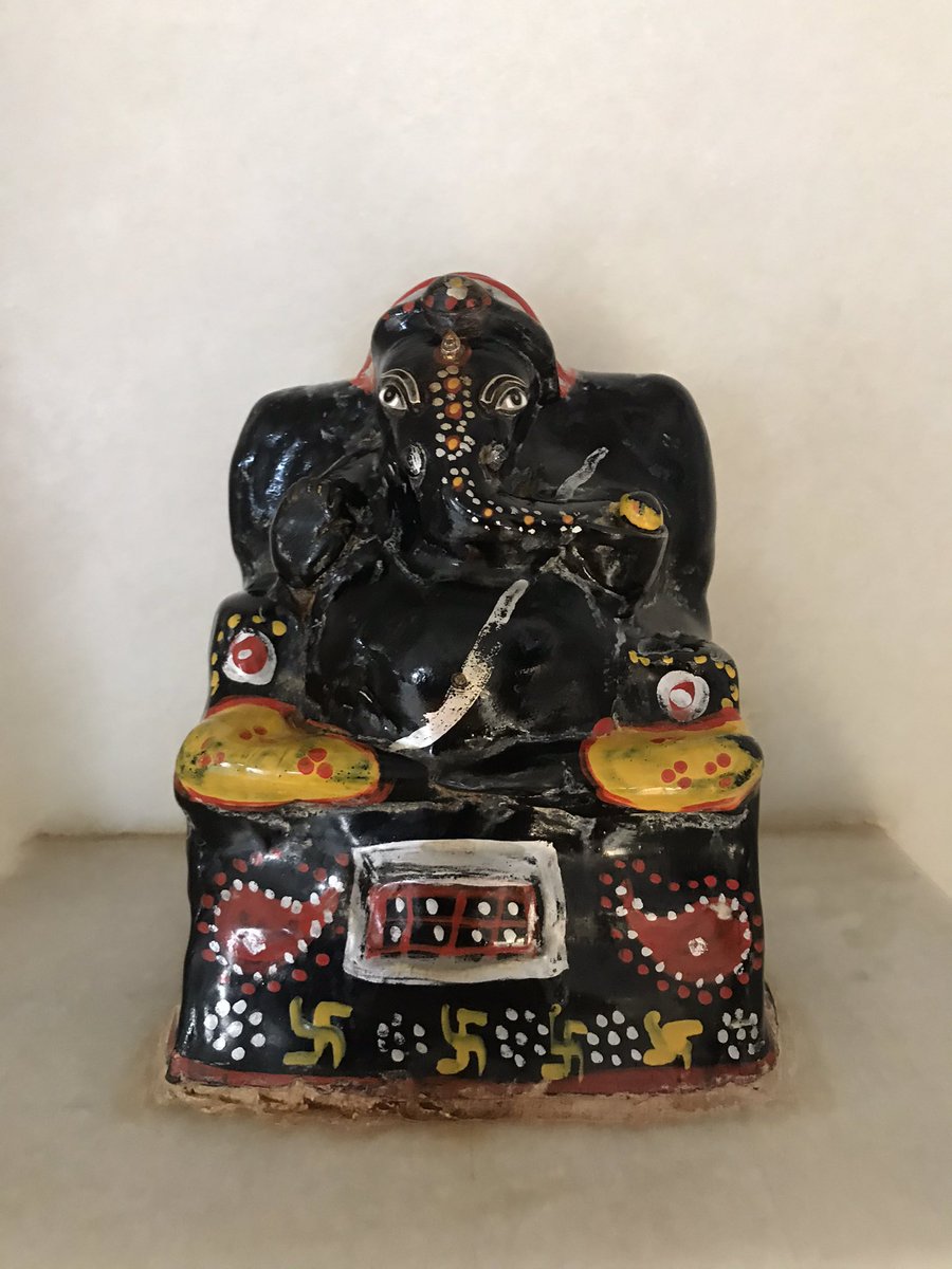 ammaneeswarar's tweet photo. 1000 Year old Ancient #avalpoonduraipadmavati and #avalpoonduraiganesha idols in #avalpoonduraijaintemple #avalpoonduraishriparshwanathjaintemple #avalpoondurai #ammaneeswararkoil #ammaneeshwararkoil #Erode #erodejaintemples https://t.co/sgbT8orwaf
