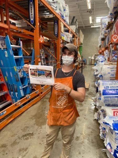 PeakProducts's tweet photo. Awesome work HD Bellevue 0722 Associates👏Great Peak Aluminum Railing 1st Half Comps🙌Congrats and thank you for your partnership! 
@DEM120Anton
 
#truepartnership #peakaluminumrailing #great1sthalfcompsaward https://t.co/WoNcopPpVV