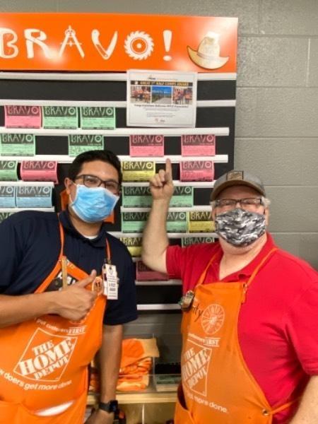 PeakProducts's tweet photo. Awesome work HD Bellevue 0722 Associates👏Great Peak Aluminum Railing 1st Half Comps🙌Congrats and thank you for your partnership! 
@DEM120Anton
 
#truepartnership #peakaluminumrailing #great1sthalfcompsaward https://t.co/WoNcopPpVV