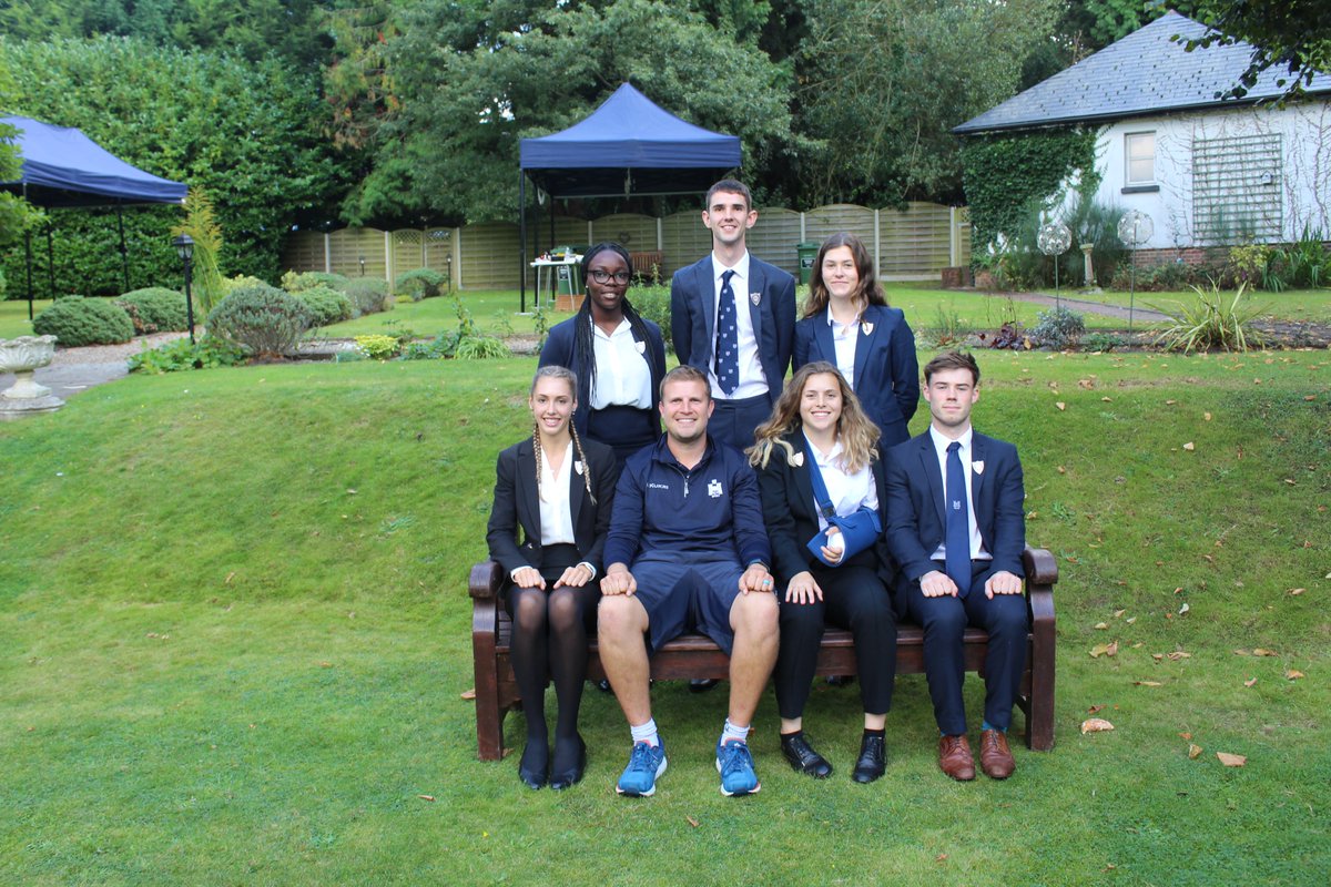 Reigate Grammar School tweet media