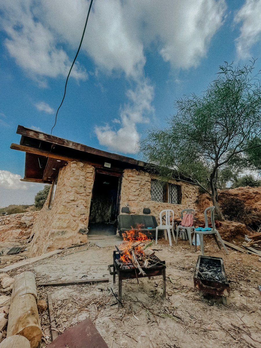 عن هيك مكان وهيك قعدة.🤍