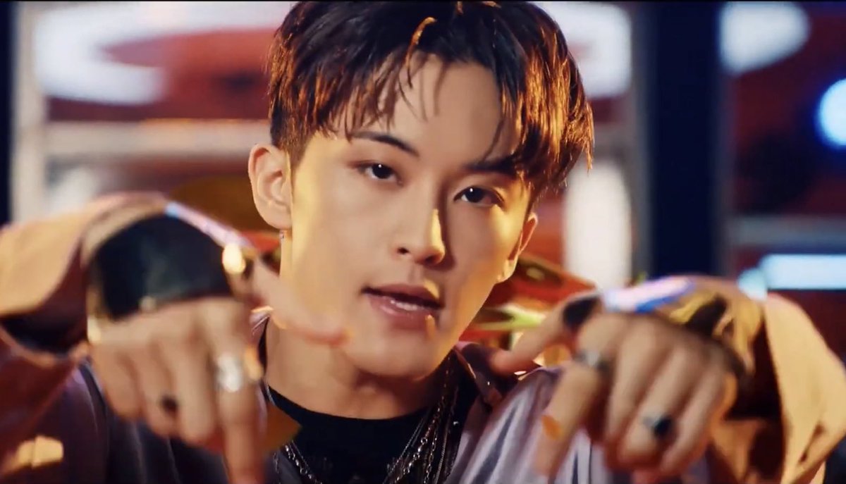 คนหล่อ เป็นแล้วรักษาไม่หาย