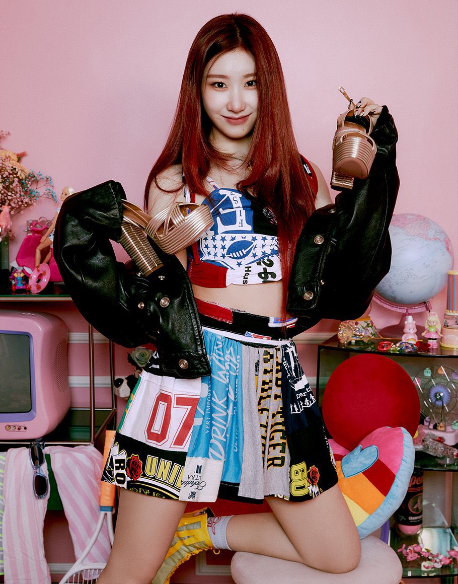 รูปโปรไฟล์ JYP ใหม่ของแชรยองค่ะ  💗

#CHAERYEONG  #채령 
#ITZY  #있지  <a href="/ITZYofficial/">ITZY</a>