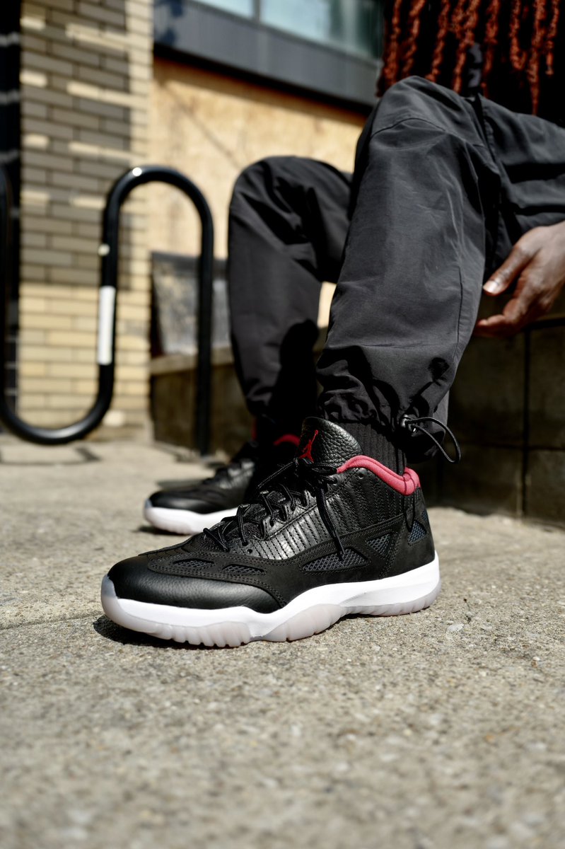 SOLELINKS's tweet photo. Ad: LIVE at 7am PT/10am ET
Air Jordan 11 Low IE 'Bred'

Finish Line:https://t.co/vzqyrkg2AK
JD:https://t.co/Ab2Qi8LwCS 
YCMC:https://t.co/ZXb1KMTbwN
Foot Locker:https://t.co/cN1R6nbAry
Footaction:https://t.co/Y43bCxzNpe
SNKRS:https://t.co/DuRarDpHSP
DTLR:https://t.co/qxRwDuL9Ju https://t.co/BqYEoH4ihh