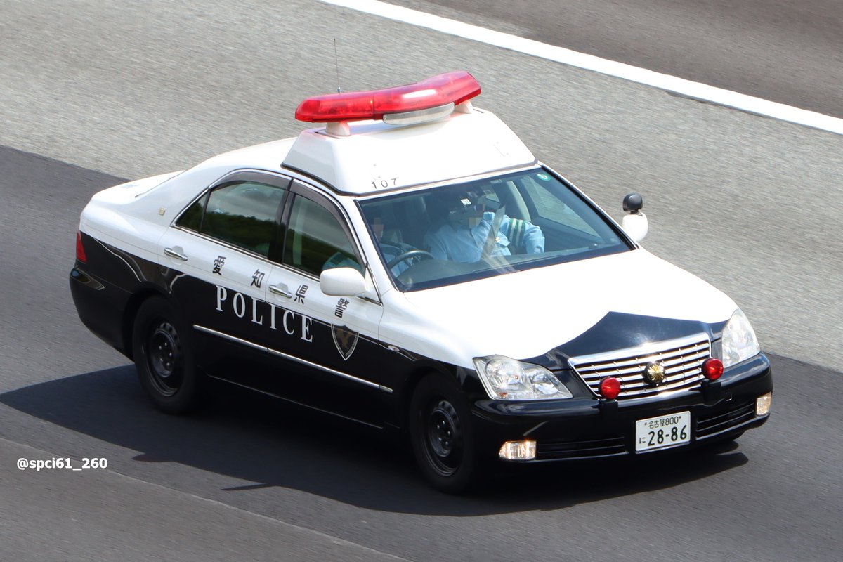 【TAKA様お取引分】180系クラウン パトカー(SD1.0LTS) E_e-MWBVcAQGULy.jpg