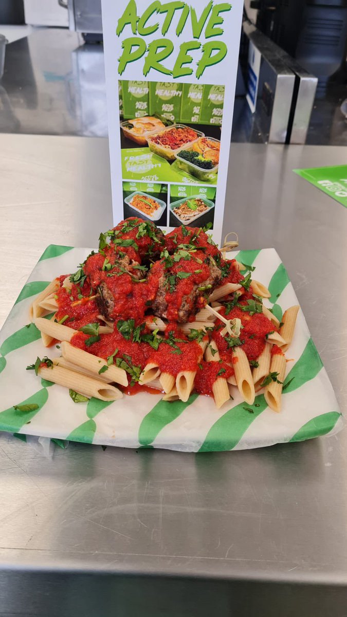 PrepActive's tweet image. How have your meals at work been this week? At Active Prep you choose exactly what you want . Protein, Carbs, Greens and of course sauce to make it yours. Buy 5 meals for just £22.50 (£4.50 a meal) and revive freshly made healthy meals . 

Vegan/ vegetarian portions available