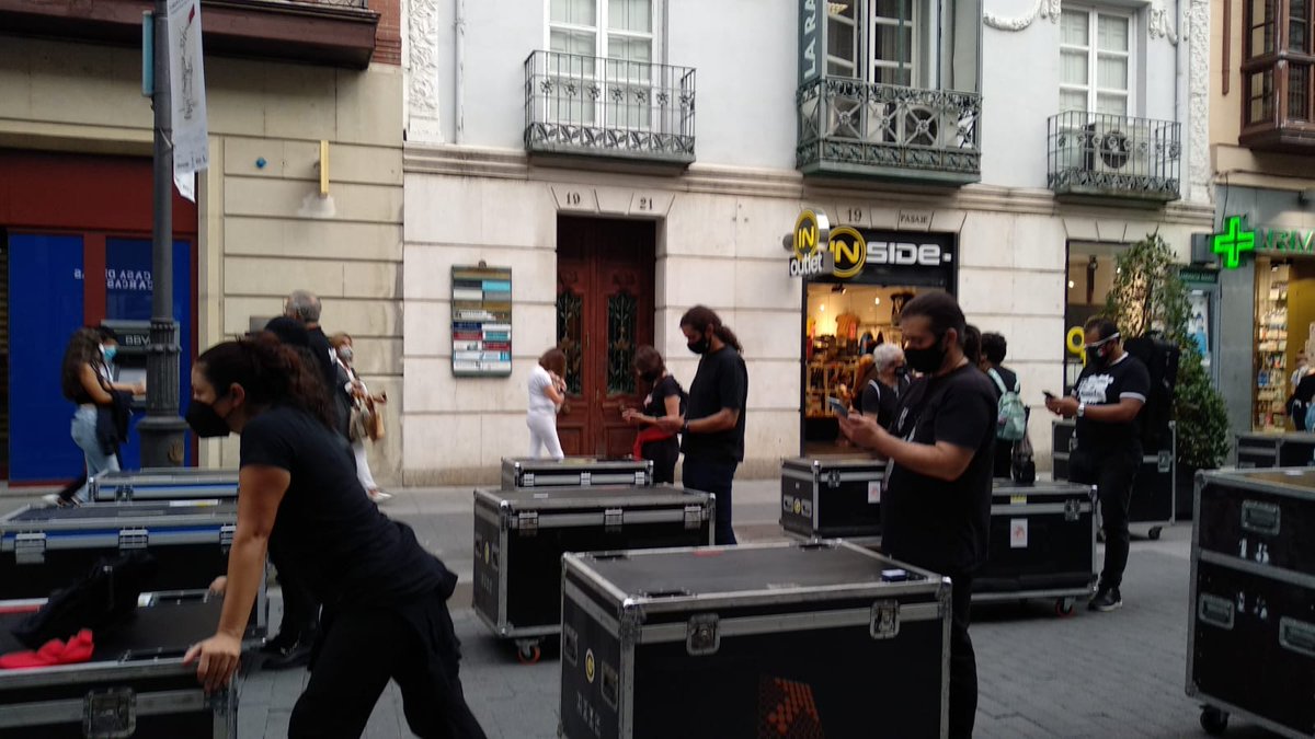 #17S #1AñoDeLucha #1AñoOlvidados #SectorEnPeligroDeExtincion #CulturaSegura 
<a href="/MUTEIberica/">MUTE Iberica</a> <a href="/AlertaRojaES/">Alerta Roja</a>