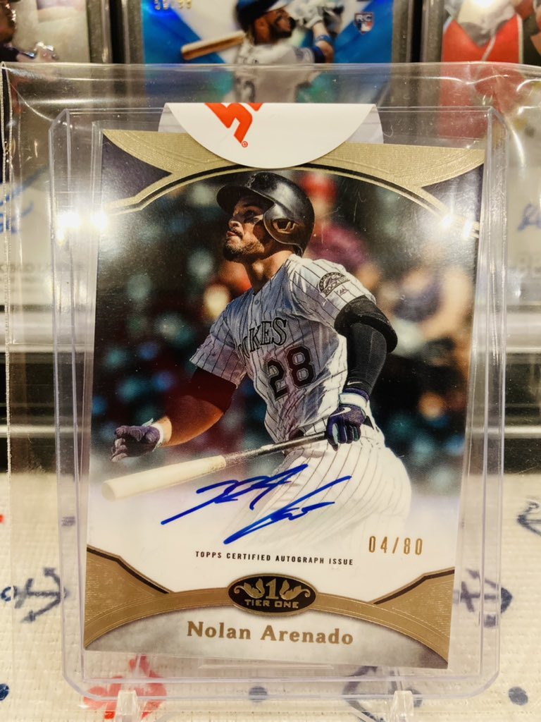 Arenadoさんレデ届きました😊
が。
Toppsさん入れ方〜❗️😡💢