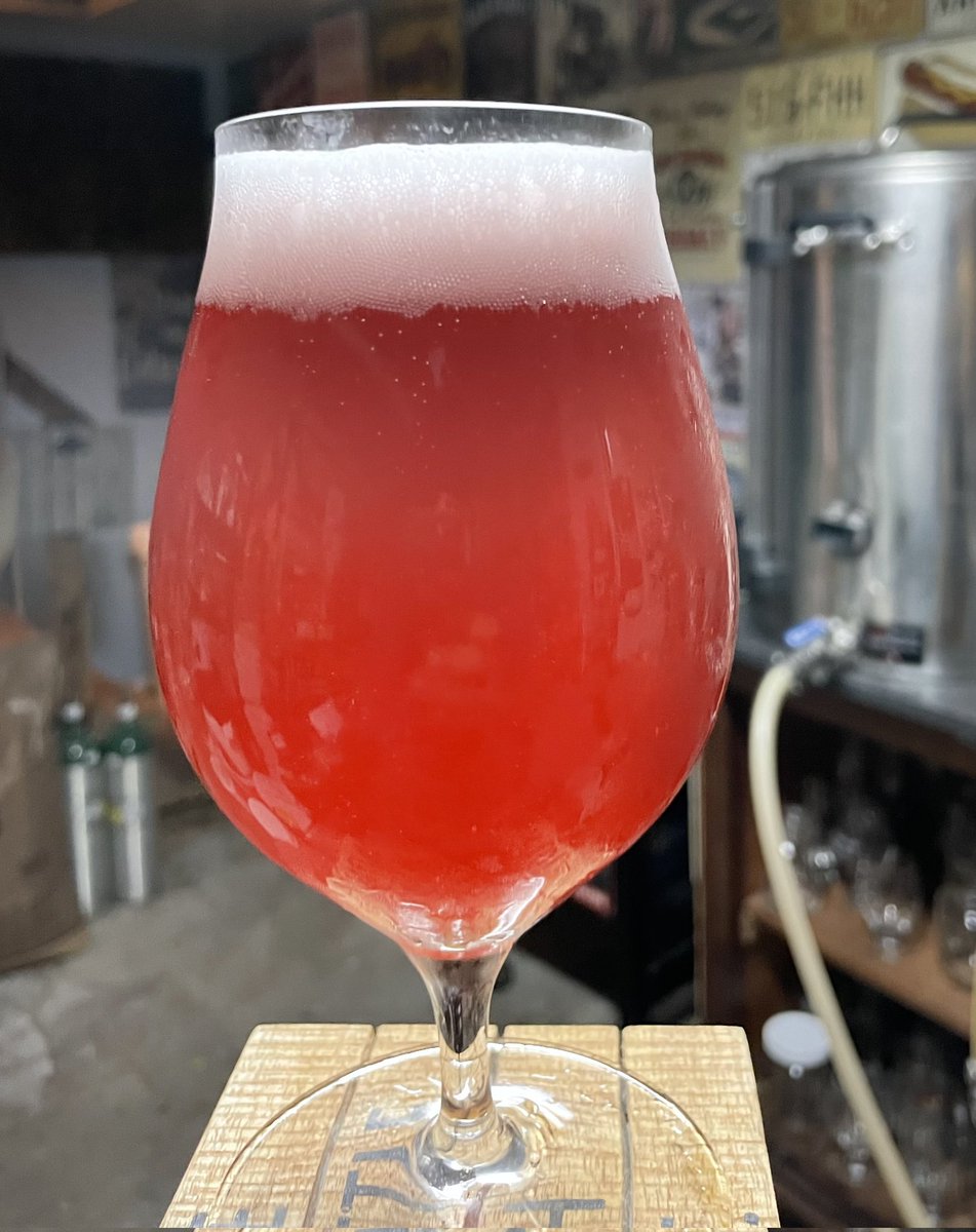 RoundheadBrew's tweet photo. Sneak peak of what's to come.
#QuantumReggae https://t.co/KiWXwmUrWi