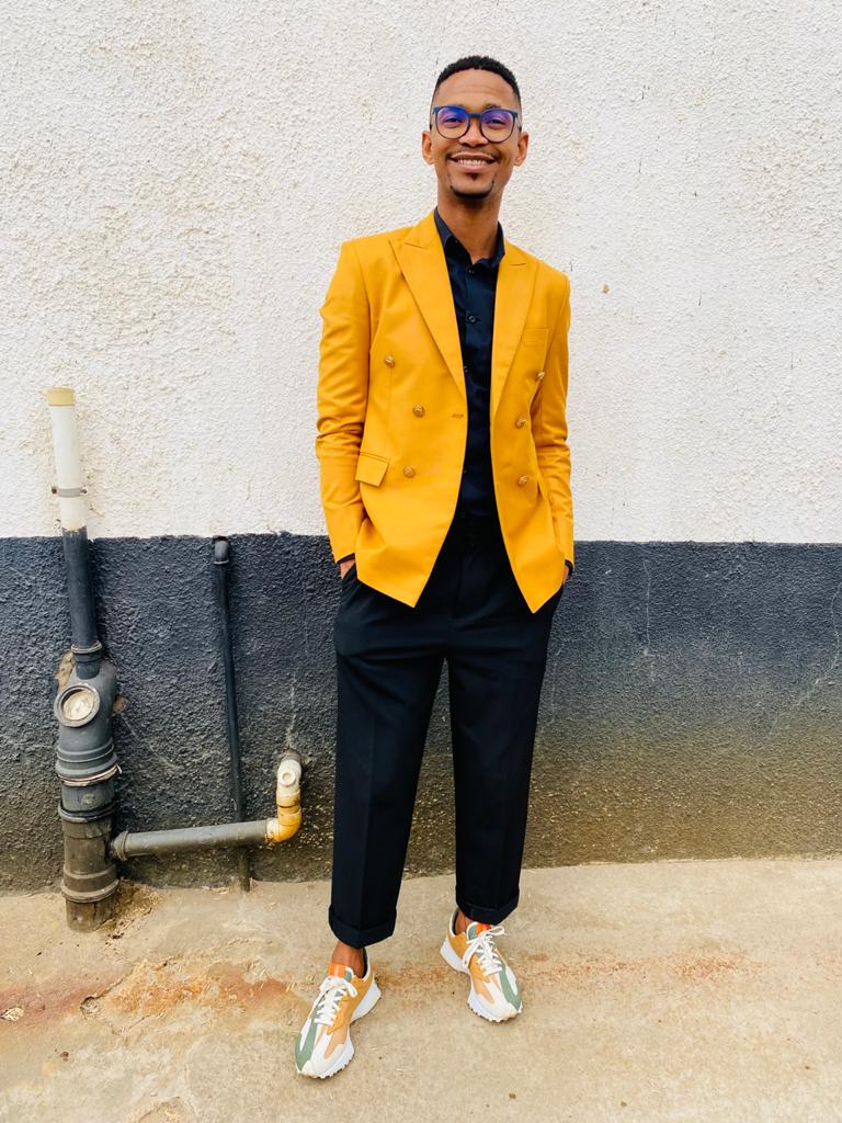 💛🖤
