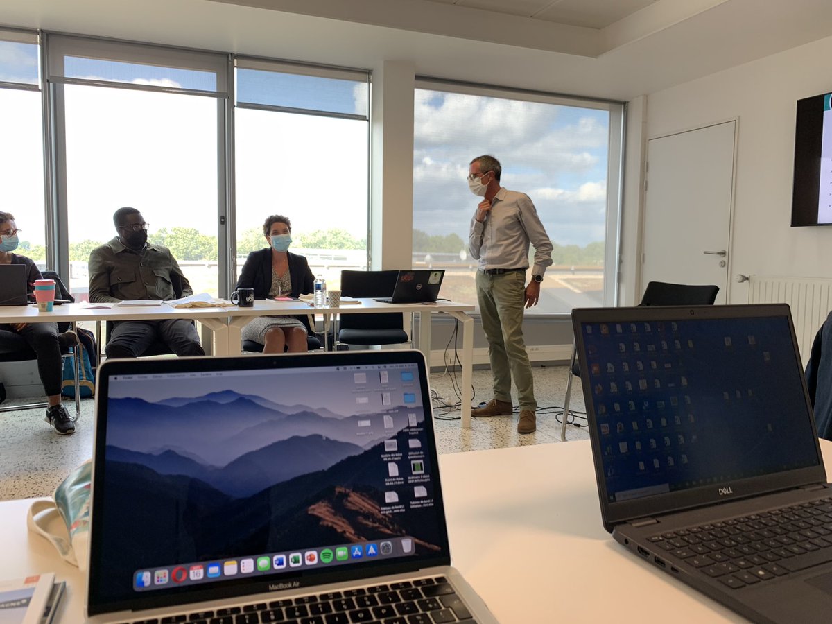 Ateliers du LEGO sur ses deux sites pour une rentrée conviviale :
- À Brest, réunion des membres pour discuter des projets de l’année.
- À Vannes, présentation par Arnaud Burel de l’Office de Tourisme <a href="/golfemorbihan/">Golfe du Morbihan Vannes Tourisme</a>, et discussions sur de possibles projets communs !