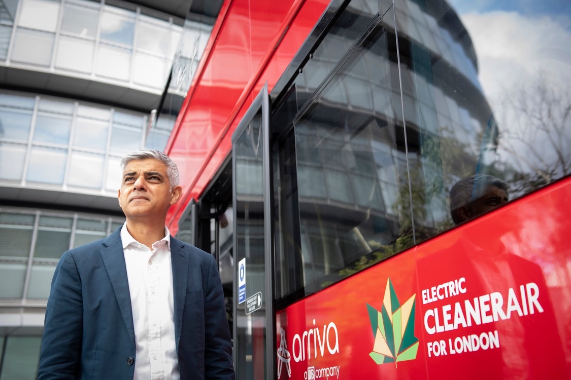 MayorofLondon's tweet photo. The science is clear. Toxic air causes premature deaths and stunts children’s lungs. In London, we’re taking the bold action needed to address this public health crisis.

From today, @TfL will only purchase new zero-emission buses. https://t.co/cwamrHiR5g https://t.co/VWx33AeekD