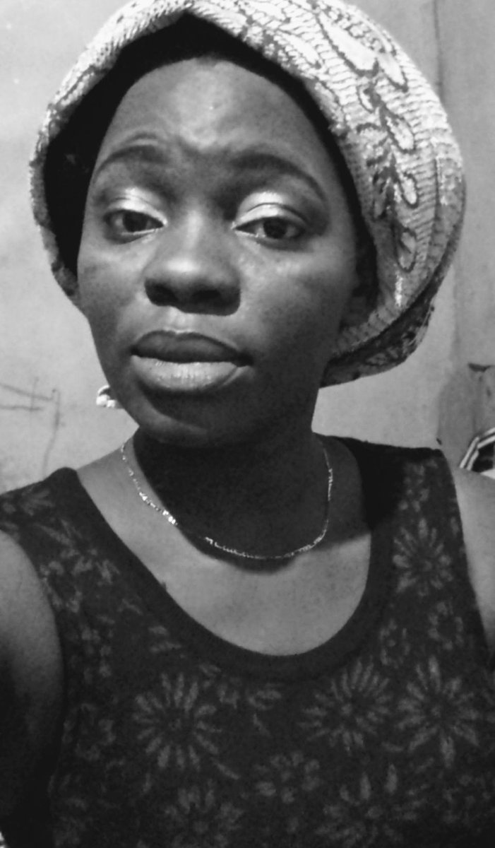 AnnaGlory's tweet photo. Como eu amo ser negra
Negritude, acima de tudo 🌹👌❤️ https://t.co/74dtane4c4