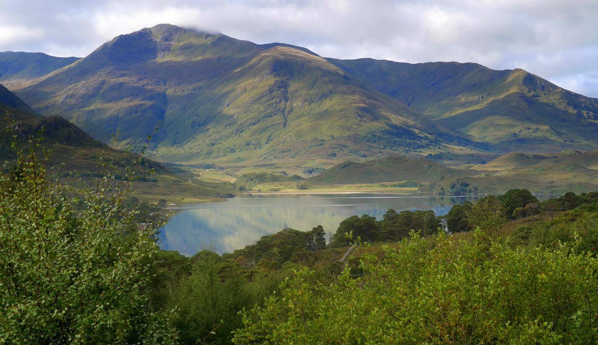 SkoobyBlueVDub's tweet photo. loch beinn a mheadhoin
a 12 mile hike around #LochAffric #GlenAffric #Highland #Scotland #ScottishHighlands #walking #Hiking https://t.co/w22eMMXlDo https://t.co/tCRqLr0NQx