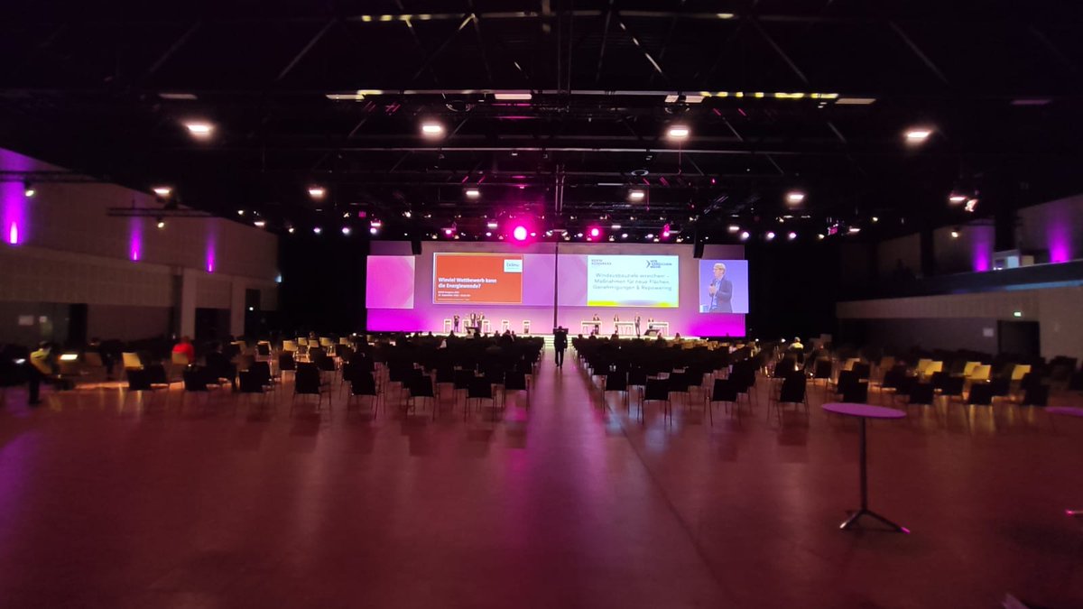 BWO_news's tweet image. Auch beim #bdewk21 wurde deutlich, welche großen Herausforderungen auf die neue Regierung zukommen. Anna Borg (CEO @VattenfallGroup) &amp;amp; BWO-Geschäftsführer @StefanThimm1 sind sich einig: Die neue BuReg muss #Offshore-Ausbau sichern &amp;amp; stabile Finanzierungsstrukturen schaffen! #cfd