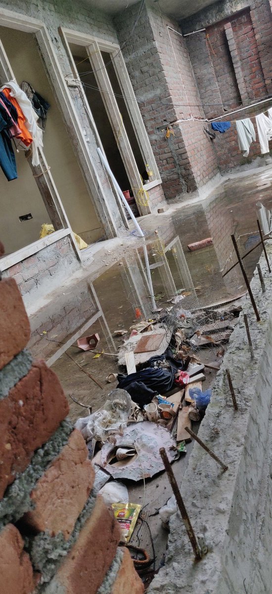 AkashBatra's tweet photo. Dear @AtishiAAP @ArvindKejriwal 
We've been subjected to numerous health hazards, and pollution due to irresponsible construction for the past 2 years. The local authorities haven't been supportive, siding with the builder.
Pls look into this, esp with Dengue on the rise. https://t.co/I3ItIn8ARp
