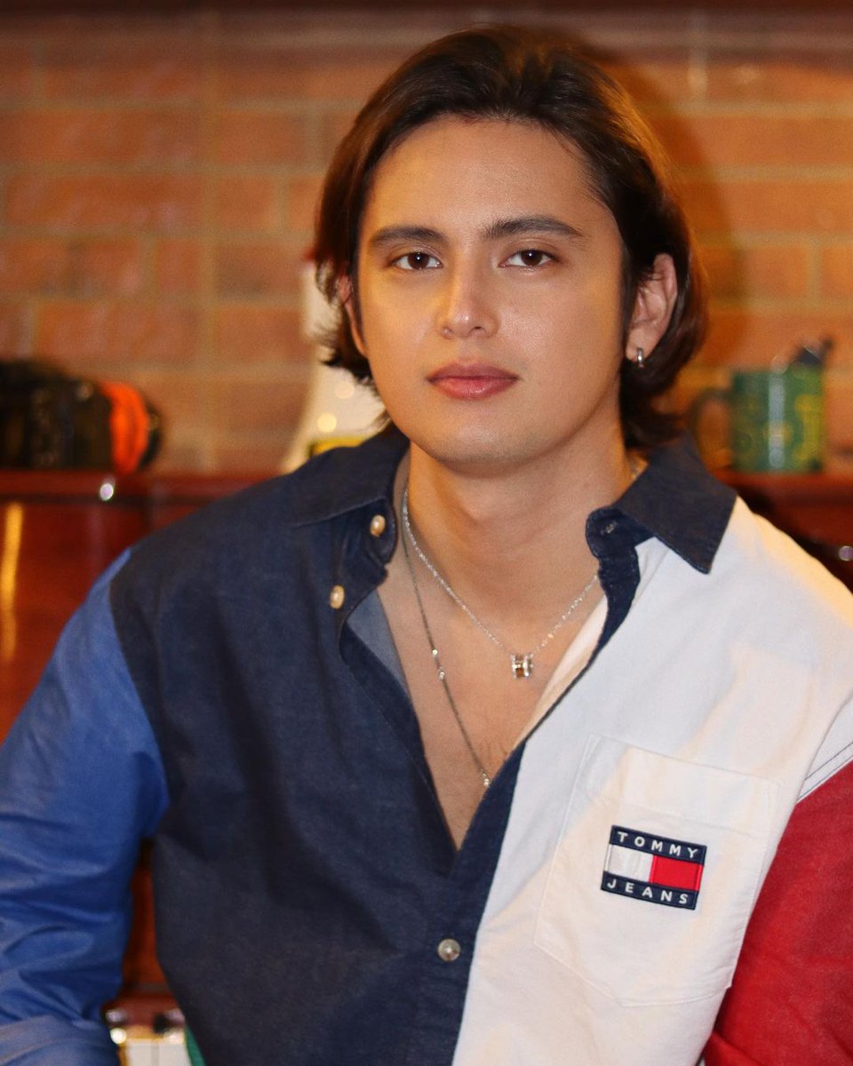REIDersOfficial's tweet photo. Hi @wave891manila, can you please play HELLO by James Reid. Thank you! #D10onWave https://t.co/SunYA8LWW1