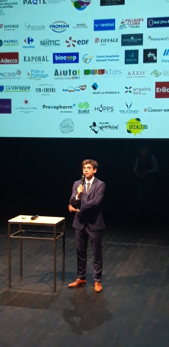 Lancement réunion PACTE par le Sous Prefet Préfecture Bouches du Rhône Chargé du #planderelance. Une vingtaine d'entreprises partenaires de l'#insertion pro  sont présentes,  accueillies par le théâtre du Merlan, pour le job dating.
<a href="/EDF_RegionSud/">EDF en Provence Alpes Côte d’Azur</a> partenaire @LepC  #RSE #Emploi