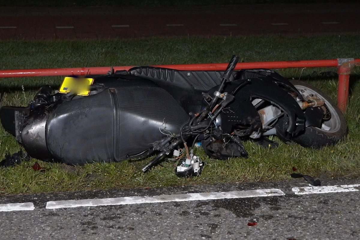 Scooterbestuurder ernstig gewond bij ongeluk in Julianadorp