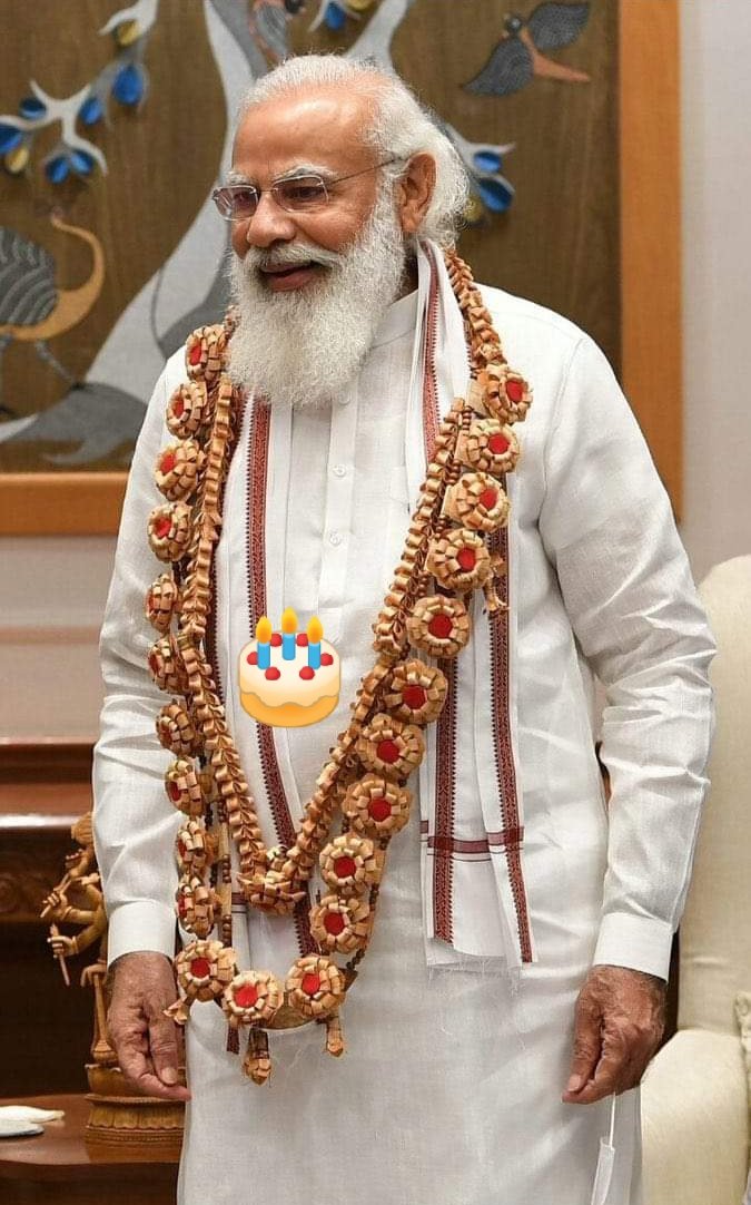 srtyagi1985's tweet photo. भारत माता के सच्चे वीर सपूत तेजस्वी सन्त माननीय प्रधानमंत्री श्री नरेन्द्र दामोदर दास मोदी जी को उनके 71 वे 🎂जन्मदिन🎂 की बहुत बहुत बधाई ।💐
भगवान आपको लम्बी उम्र दे।
जय श्रीराम जय हिंद 🙏🏻🚩
#NarendraModi  ✌️ https://t.co/wFuQJjDy2A