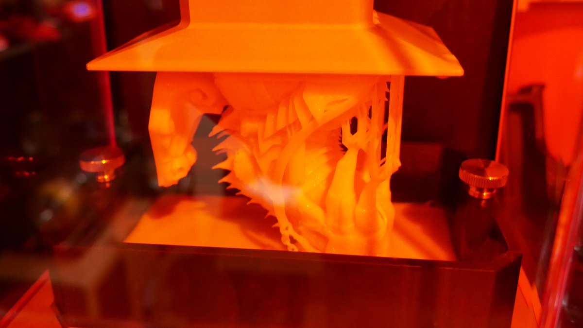 de3dprintman's tweet photo. One of the things I love about the #PrusaSL1 and #SL1S by @josefprusa is that the printer knows how much resin is left in the tank. I'm printing a large model and there wasn't enough material left so the printer stopped and told me to refill the tank to finish the print. 🙌
#3dp https://t.co/llLli7rcC0